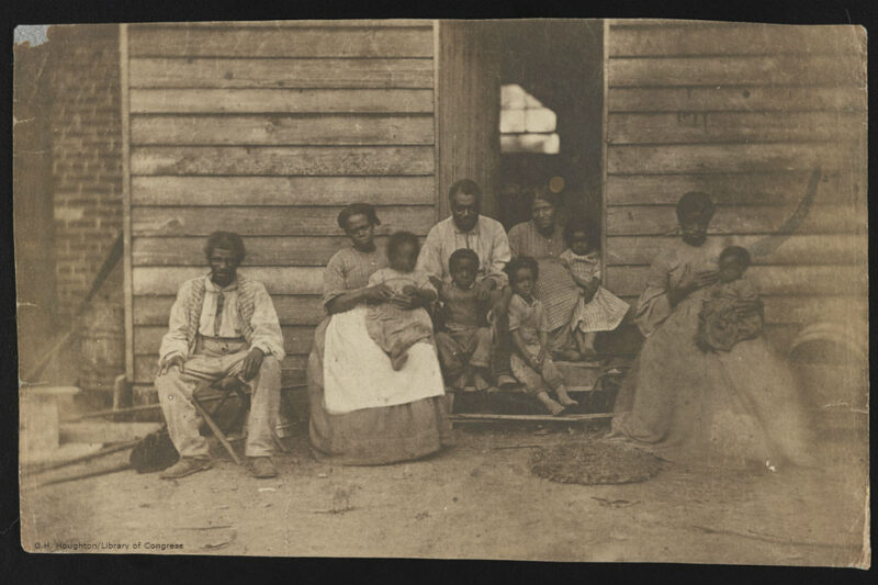Family of slaves at the Gaines' house