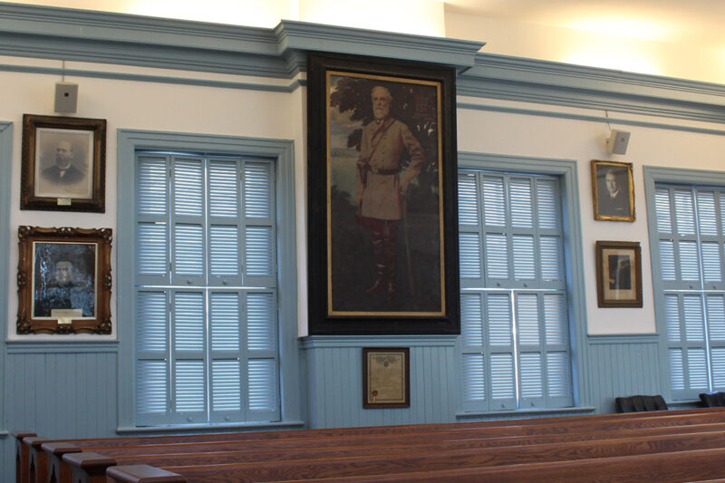 Robert E. Lee Portrait in Louisa County Courtroom