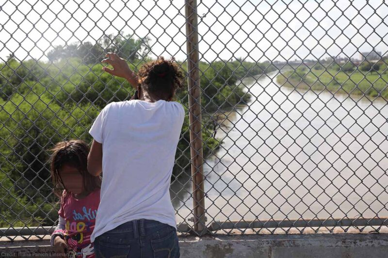 Mother and Daughter at the US Southern border