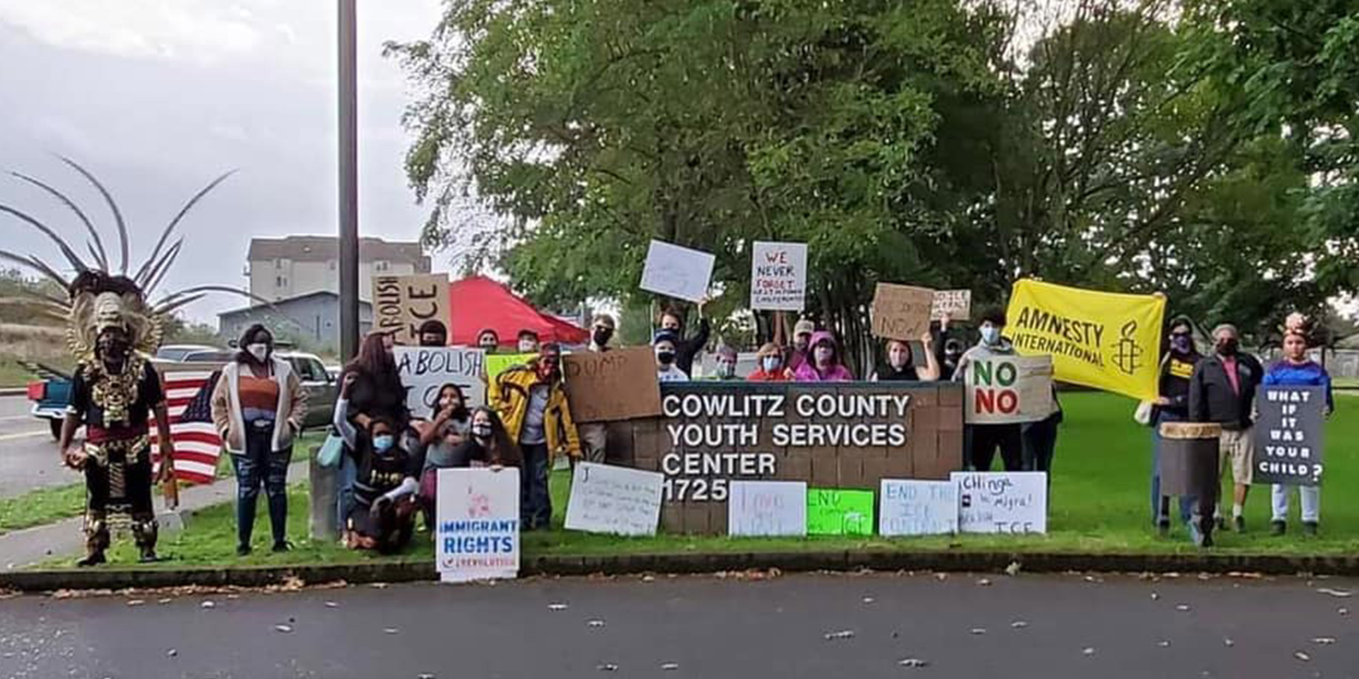 A photo protesters gathering outside the Cowlitz facility.