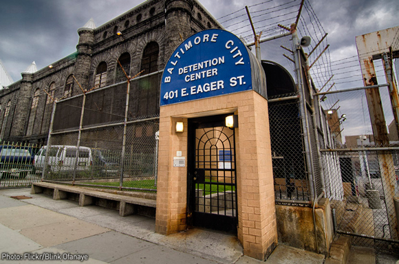 Baltimore City Detention Center. Photo: Blink Ofanaye (https://www.flickr.com/photos/blinkofanaye/17638298175/)
